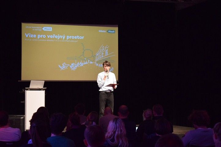 231130_Verejny_prostor_diskuse_1