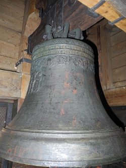 Zvonu z roku 1650 v kostele Všech svatých v Plzni na Roudné