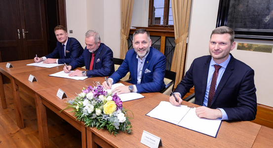 Plzeň a Plzeňský kraj podepsaly memorandum s Českým svazem cyklistiky a Cyklistikou Plzeňského kraje